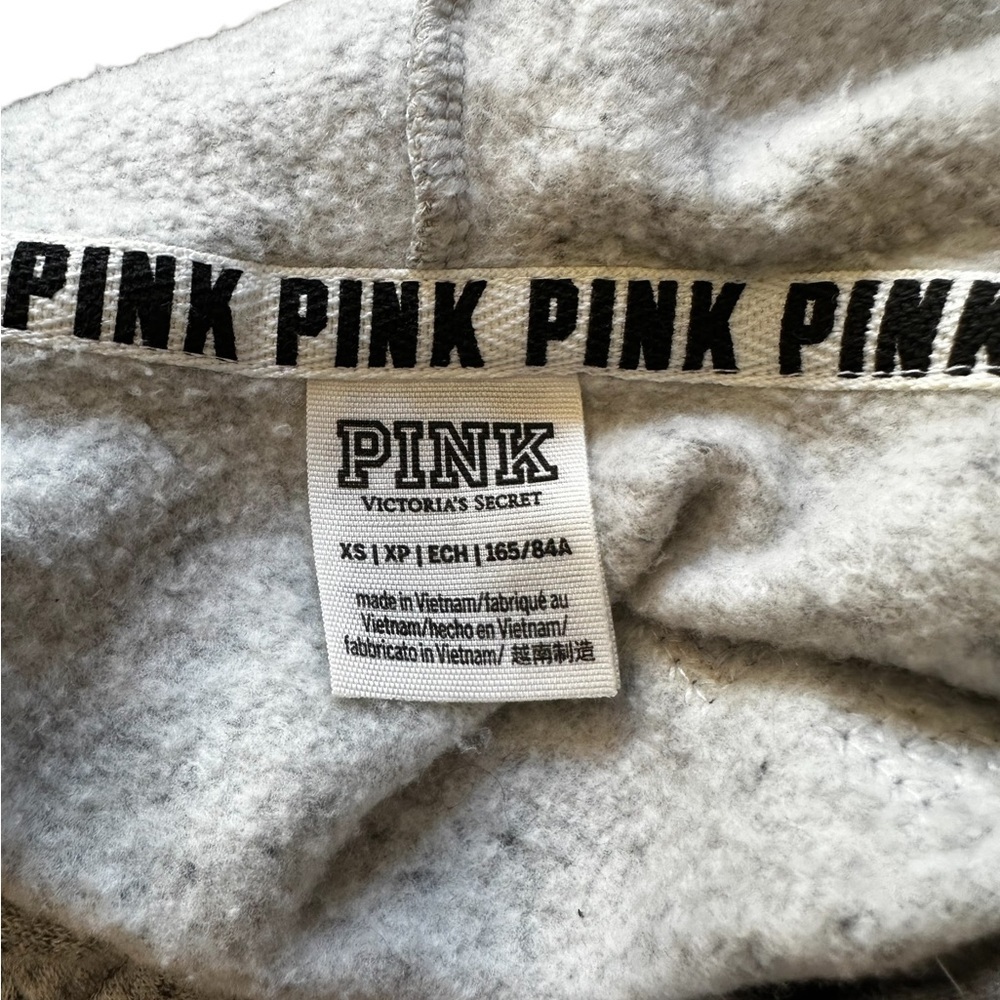 🤩 VS Sequin Logo & Roses Hoodie Sweatshirt - Picture 10 of 10
